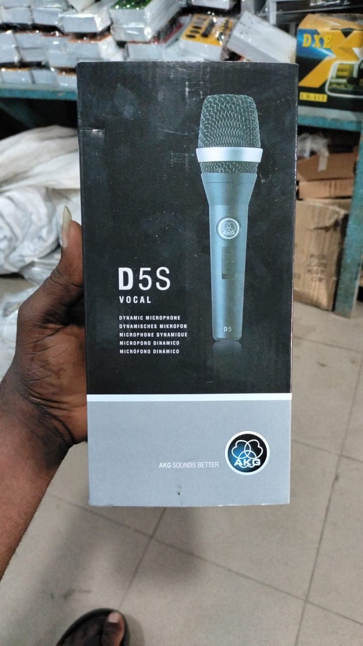Microphone de chant AKG D5S